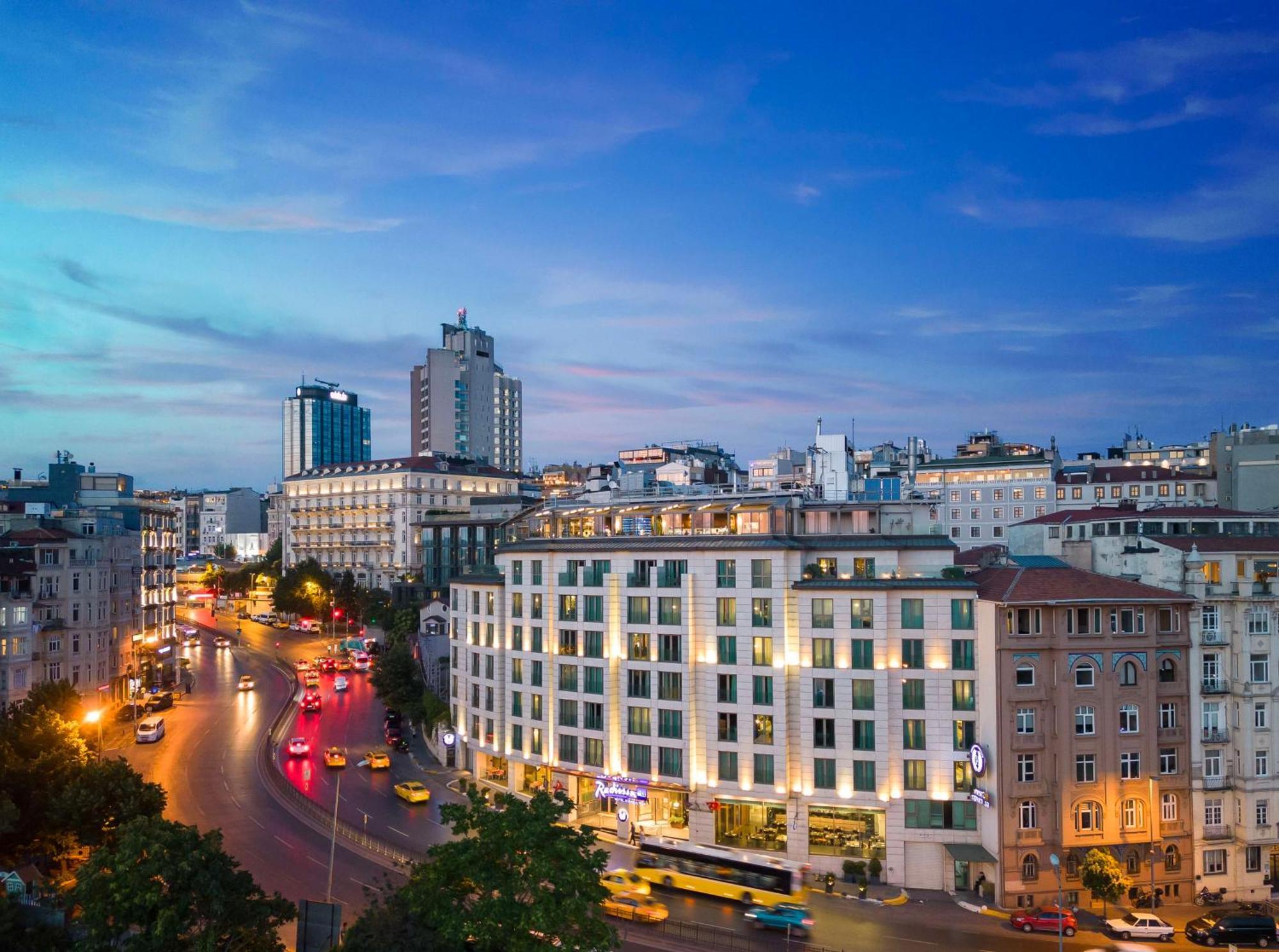 Radisson Blu Hotel Istanbul Pera Esterno foto